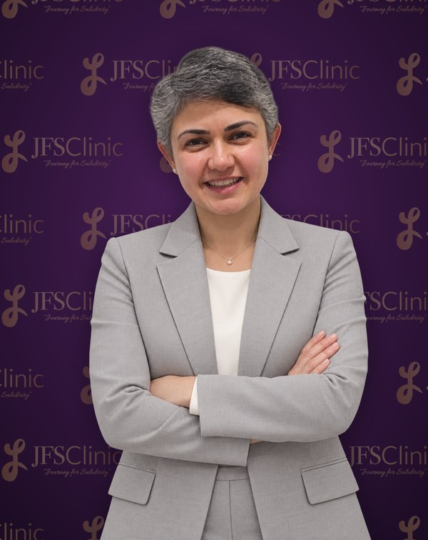 Op. Dr. Shahnaz Isgandarova, chirurgienne générale à Izmir